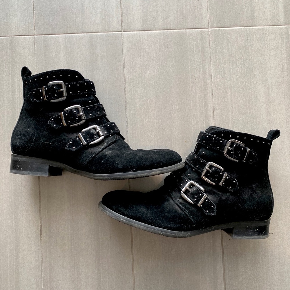 Blondo suede boots
